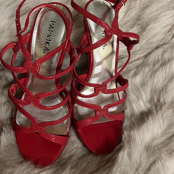 Red stiletto size 7 - Picture 2 of 3